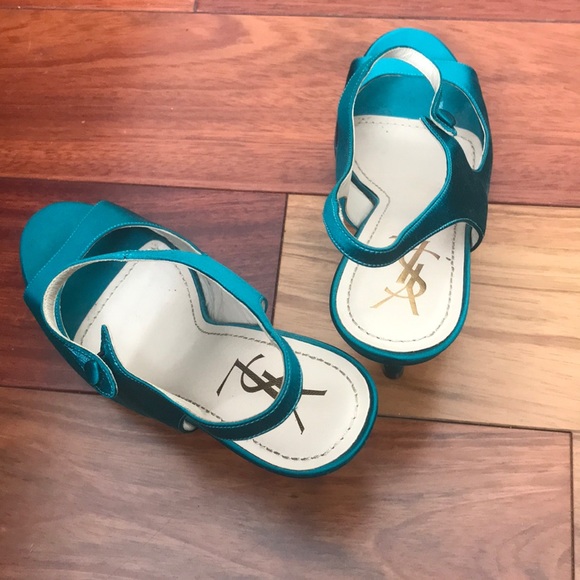 Yves Saint Laurent shoes - Picture 4 of 8